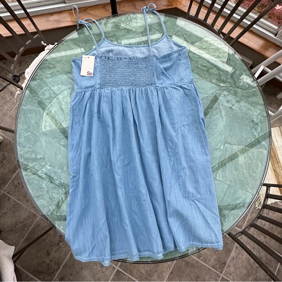 SO Women’s Large Dress - Picture 2 of 4